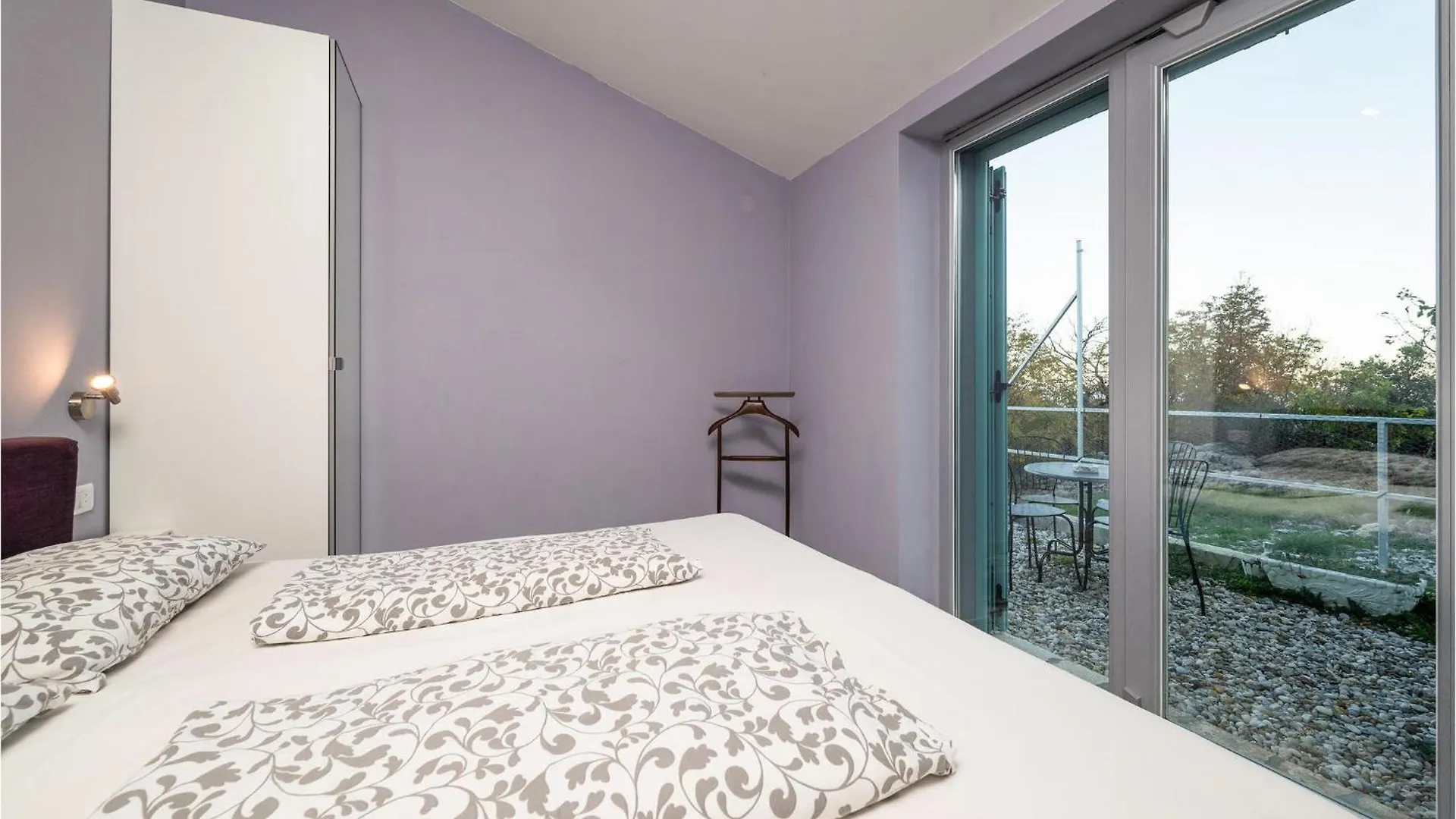 Gorgeous Apartment In Gondolici With Kitchen Rabac 0*,