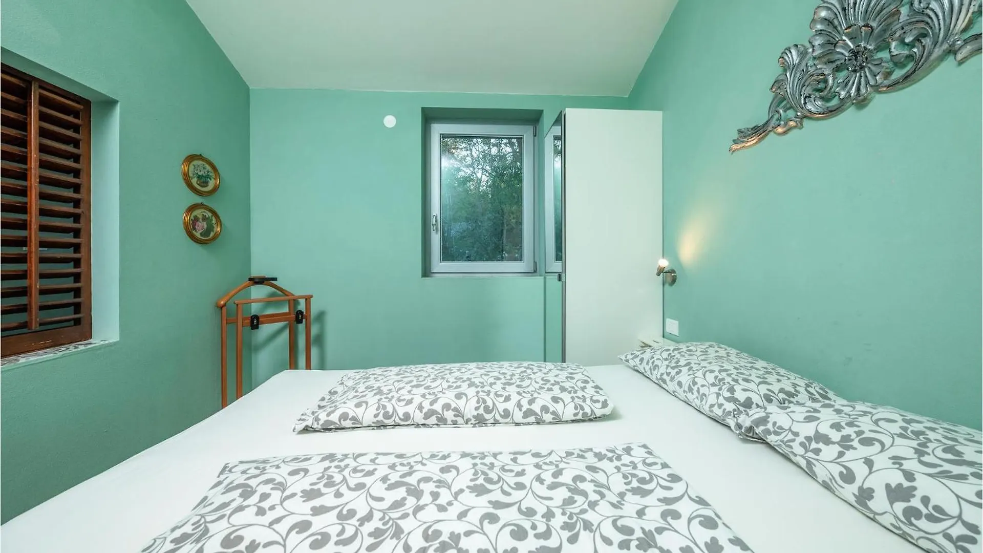 Gorgeous Apartment In Gondolici With Kitchen Rabac