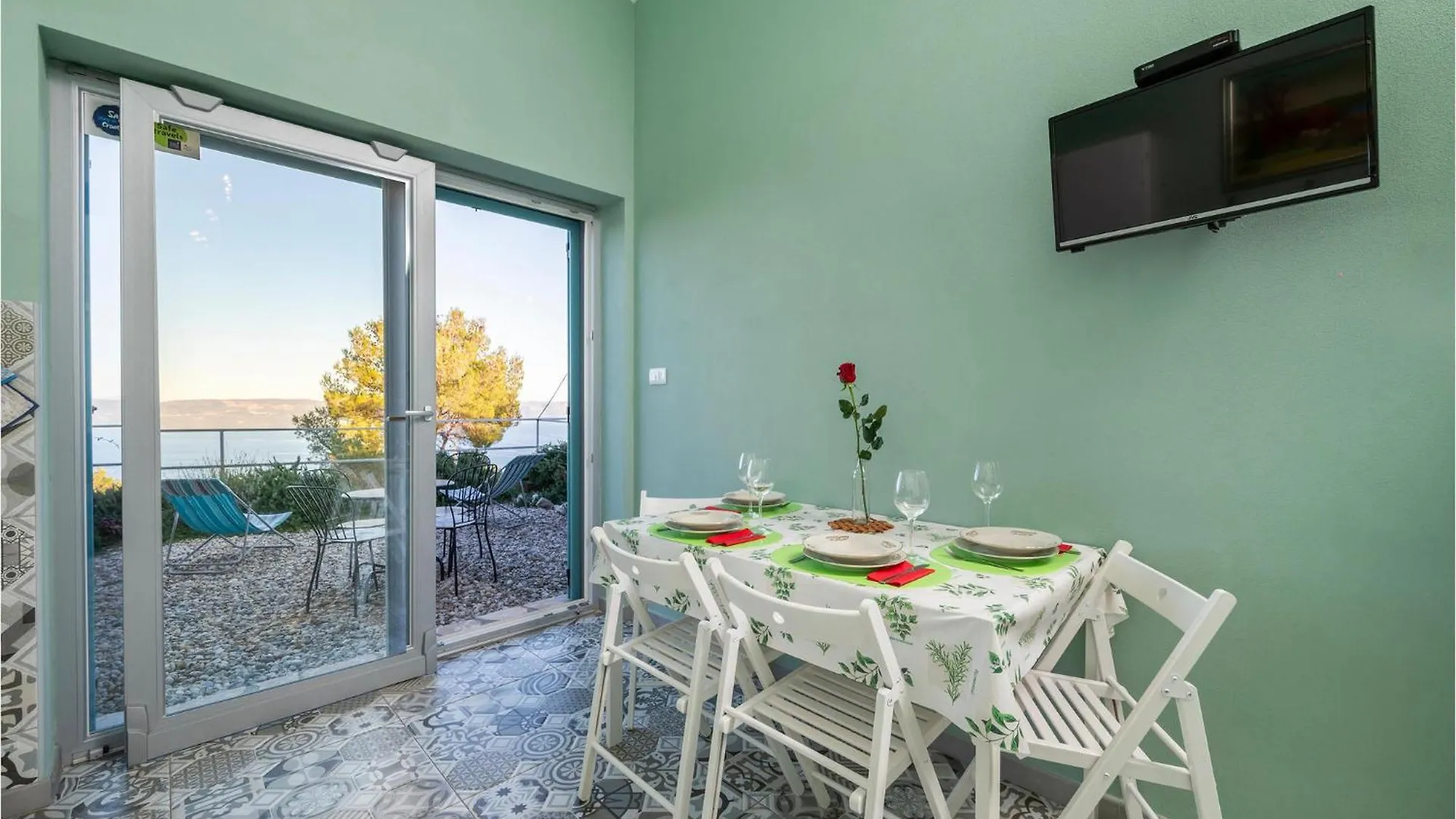 Gorgeous Apartment In Gondolici With Kitchen Rabac